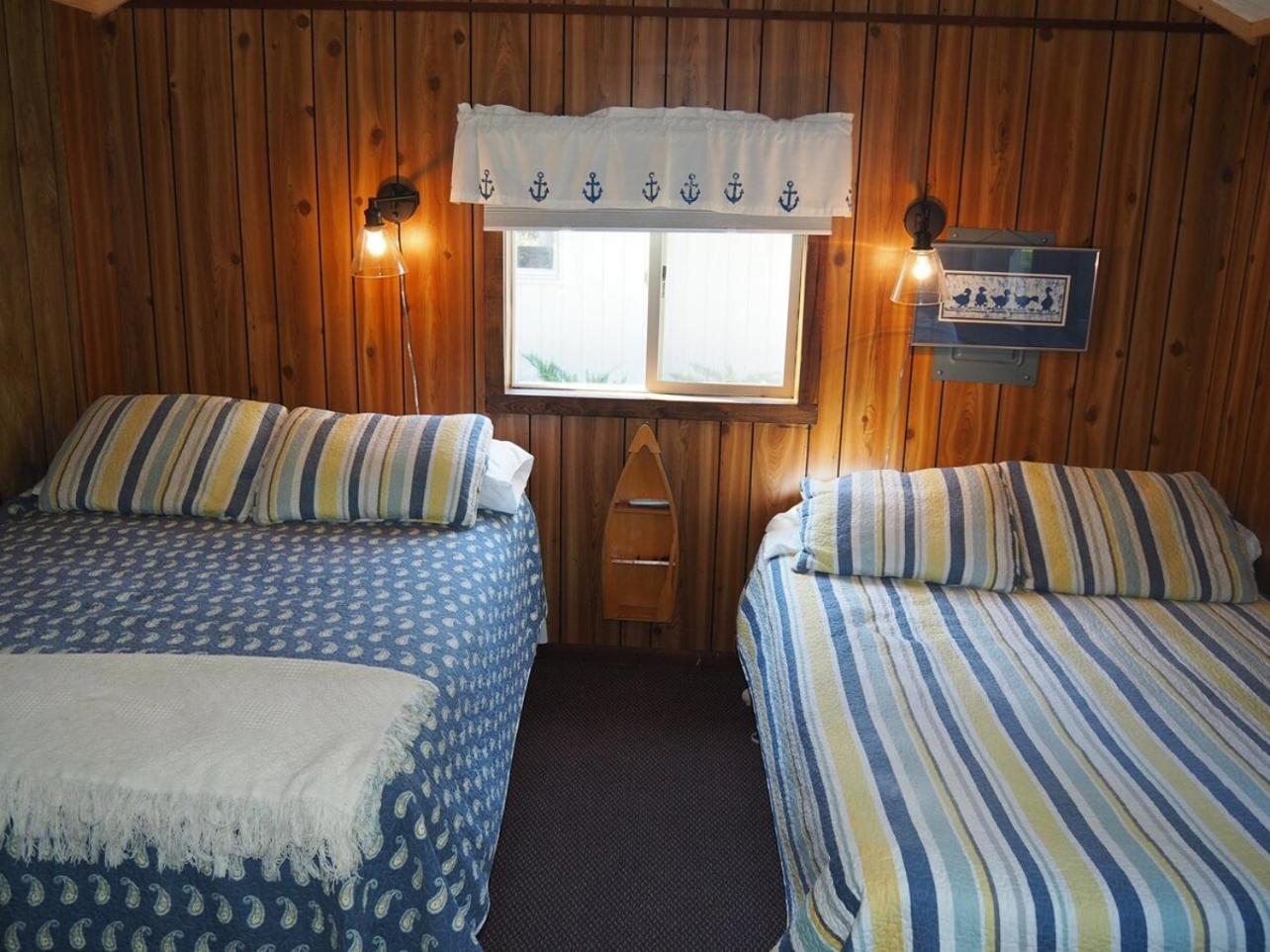 Sleeping Bear Riverside Cabins - Cabin #1 Honor Ngoại thất bức ảnh