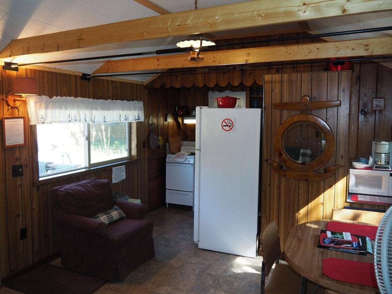 Sleeping Bear Riverside Cabins - Cabin #1 Honor Ngoại thất bức ảnh